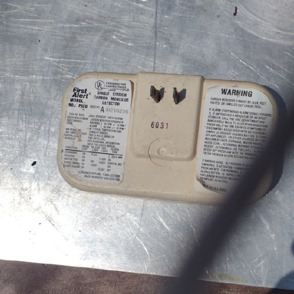 Carbon Monoxide Detector - White - Picture 1 of 2